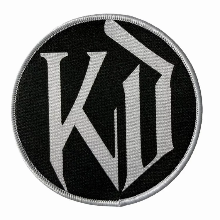 kissin-dynamite--patch--logo-white-circle 4